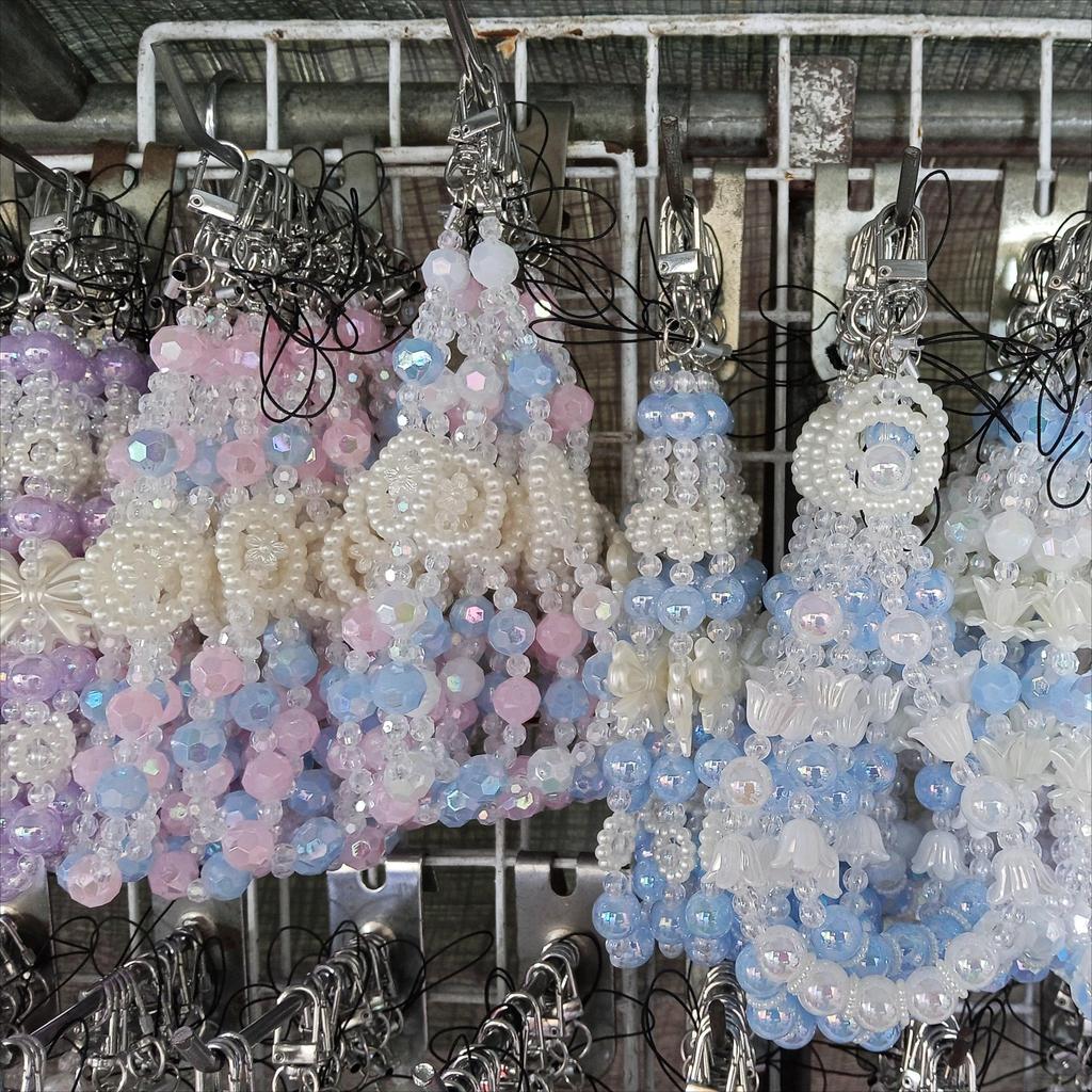 สร้อยลูกปัด สายคล้องมือถือ ผลิตในไทย คละลาย 12 เส้น
